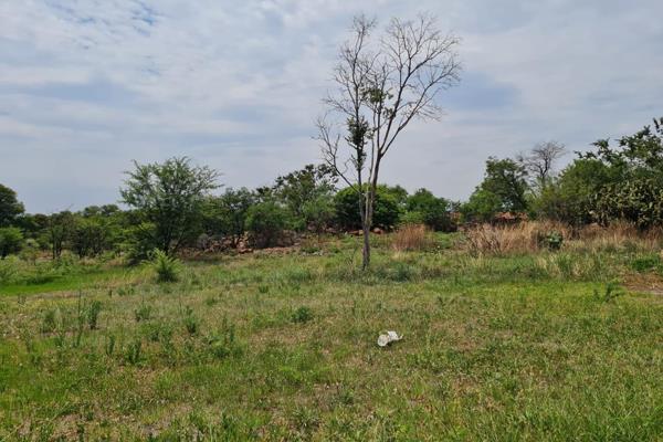 Vacant land for sale in the heart of Kibler Park! 
This massive stand measures 4940sqm and is zoned for Residential 2. It is ...