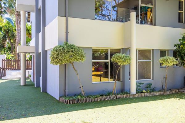 Exceptional property on Jan-Smuts Avenue, Parkwood, spanning two stands with three ...