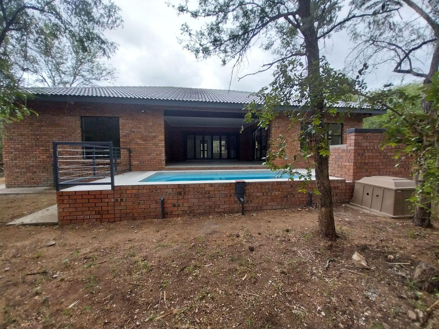 3 Bedroom House for sale in Marloth Park P24113749485