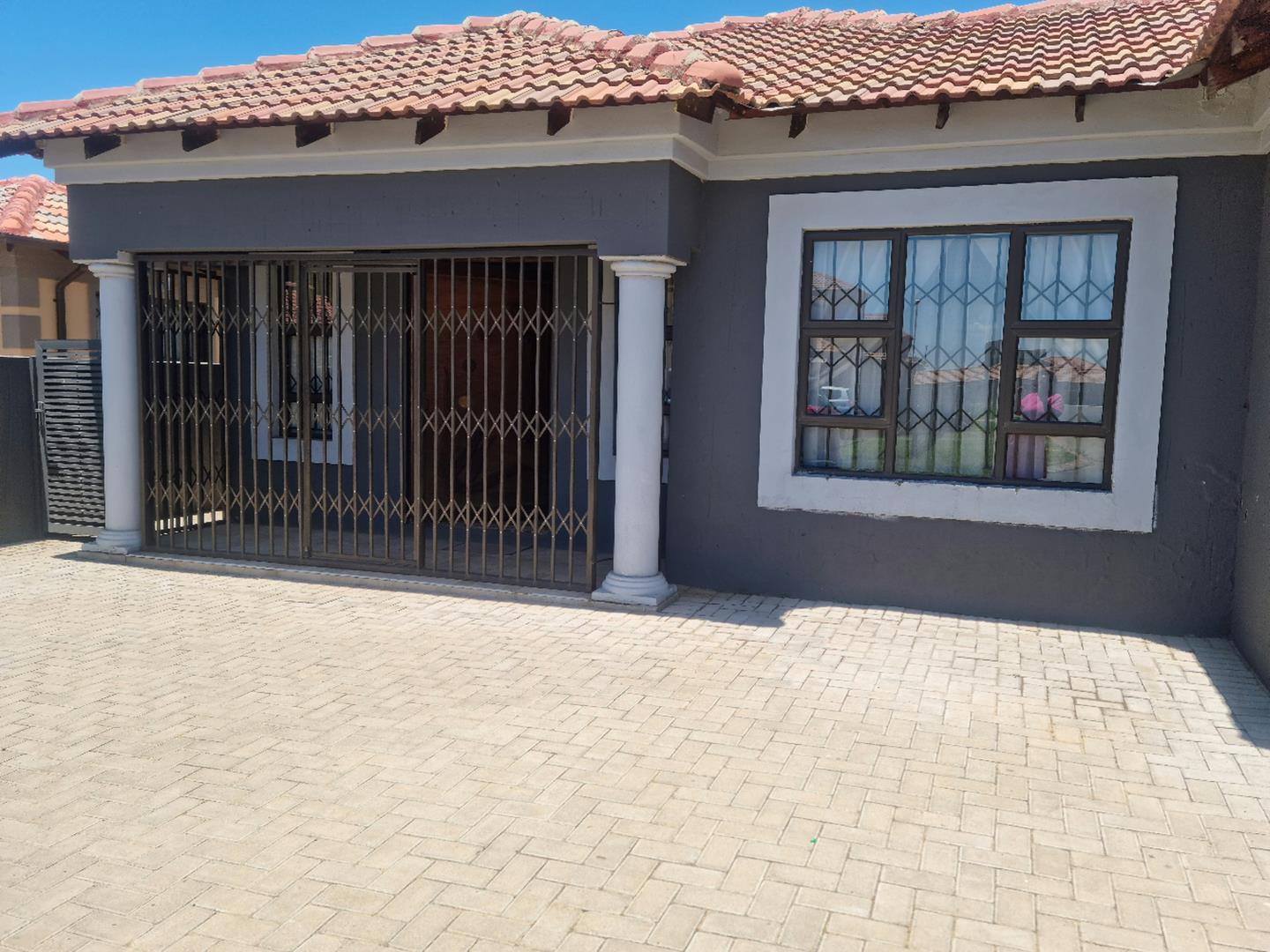 3 Bedroom House for sale in Vanderbijlpark CE7 P24113752948