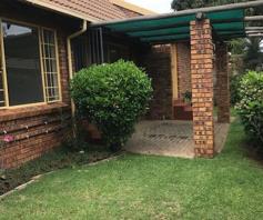 Townhouse for sale in Rooihuiskraal North