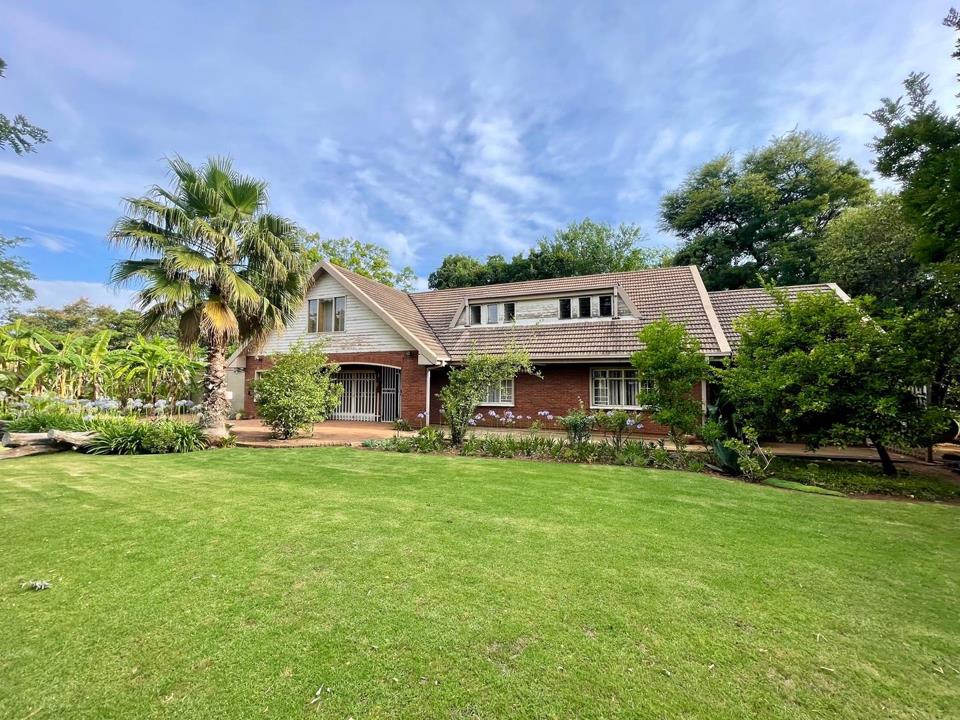 6 Bedroom House for sale in Three Rivers Proper - P24-113753808
