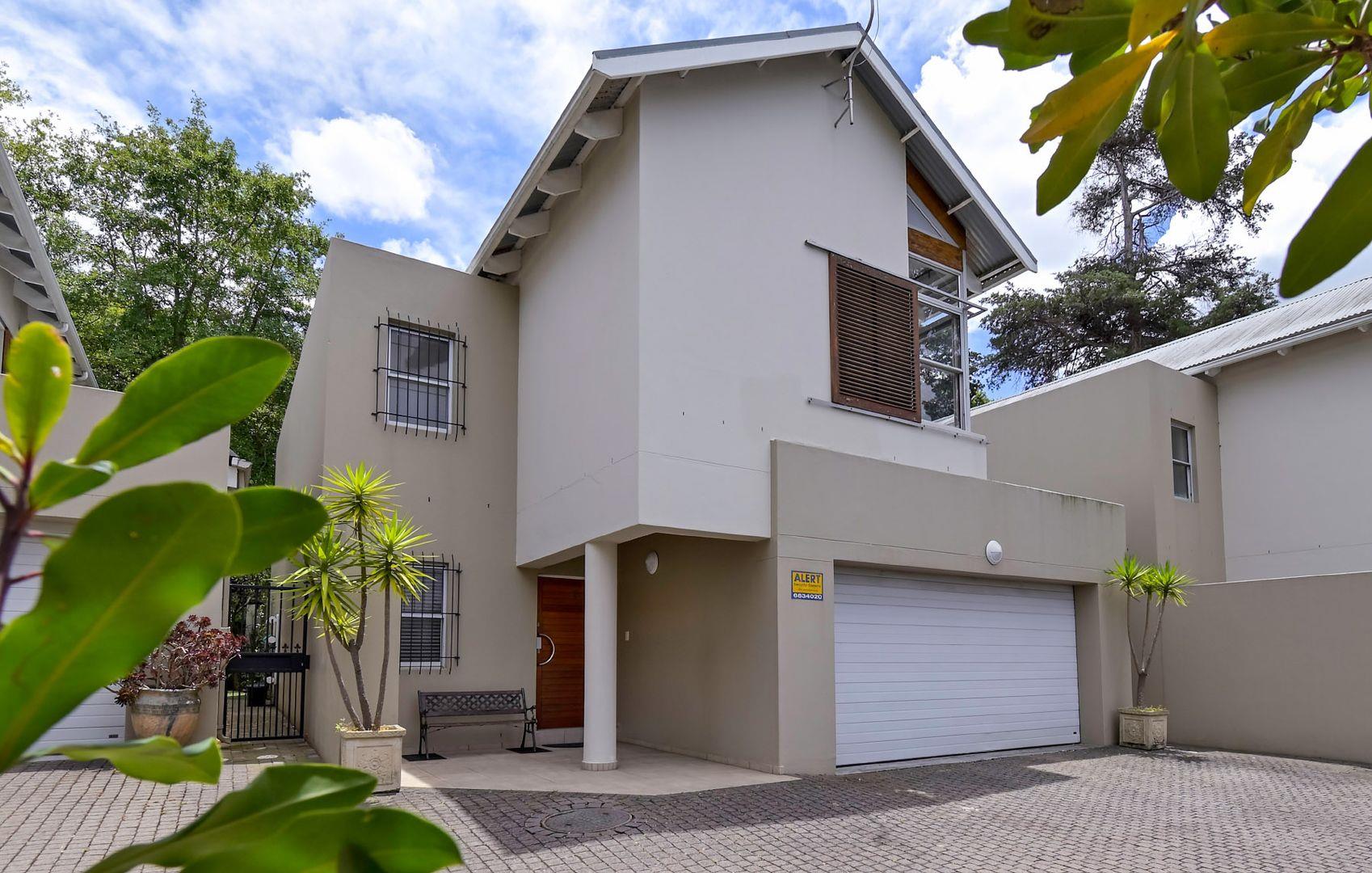 Newlands, Cape Town Property Townhouses for sale in Newlands, Cape