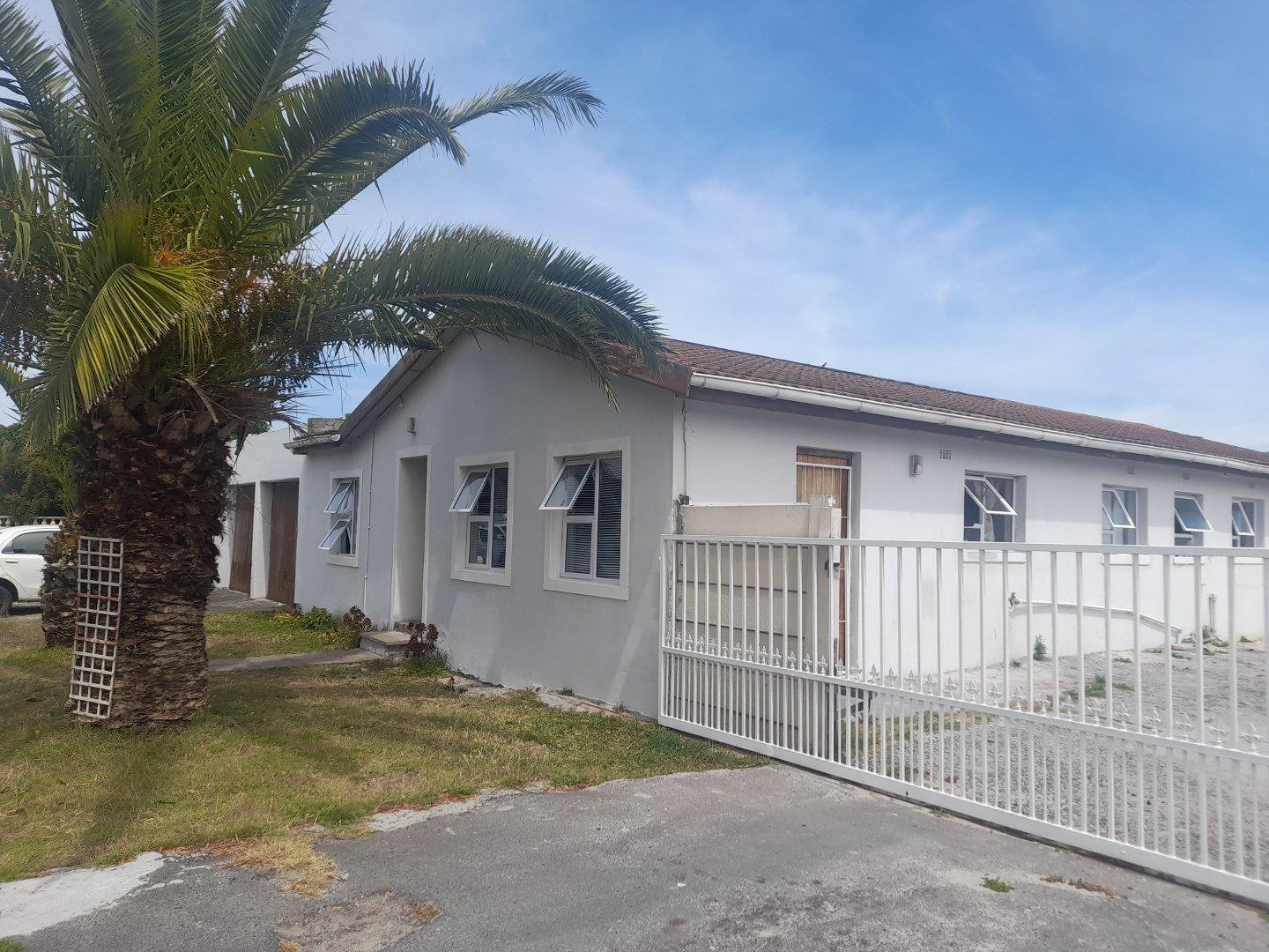 Zeekoevlei Property Houses for sale in Zeekoevlei