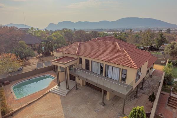 5 Bedroom House for Sale in Birdwood Estate Haartebeespoort
Description
Beautiful Modern 5 Bedroom  family home for sale in Birdwood ...