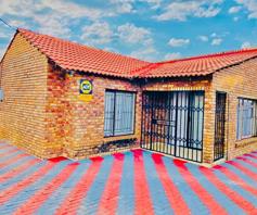 House for sale in Soshanguve JJ