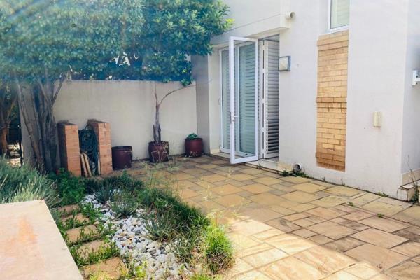 Quiet yet Conveniently situated close to main arterials, Highway, Melrose Arch and Blu ...