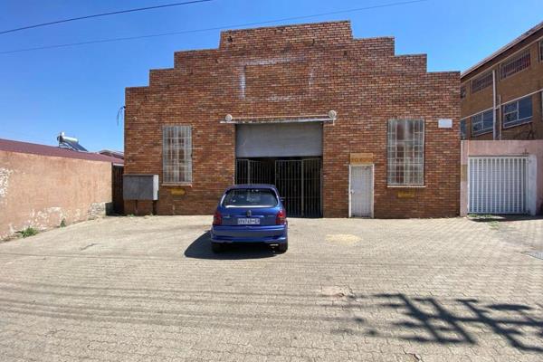 Neat, spacious industrial unit measuring 496sqm available for purchase at R1 000 0000 ...