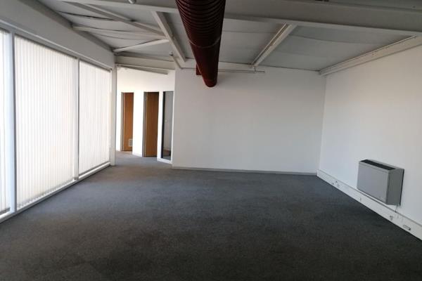 Lovely 1st floor offices consisting of open plan, cellular offices and boardroom. Unit ...