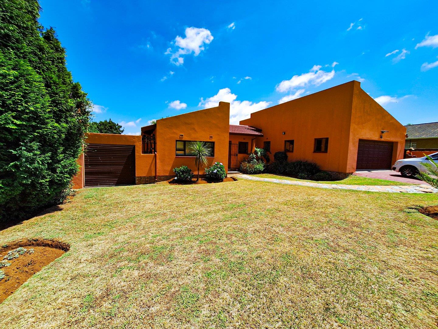 3 Bedroom House for sale in Greenhills 56 Springbok Street P24