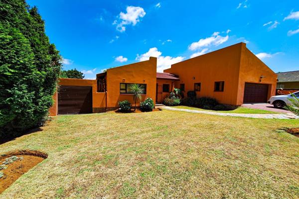 Conveniently located close to Randfontein Primary School.
This home offers:
- ...