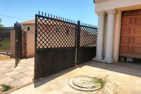 This lovely property is located in Glenway Estate. The estate is a newly developed suburb in Mahube Valley Mamelodi.

This home is in a ...