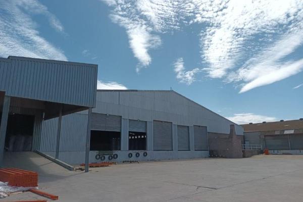 Warehouse To Let in Struanway, Struandale

Warehouse A measures &#177;2786m&#178; with &#177;222m&#178; of office space on 2 floors ...