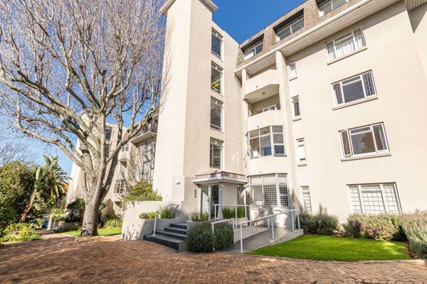 Opportunity is endless inside this amazing 123m&#178; north-facing apartment. You do not want to miss this one. Perfect for first time ...