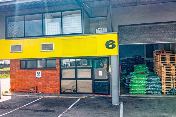 This light industrial unit is located in a secure industrial park on busy Shepstone ...