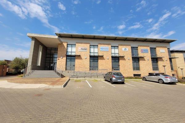 A Fully fitted unit measuring 356sqm. Space features a Boardroom, Open plan Office ...