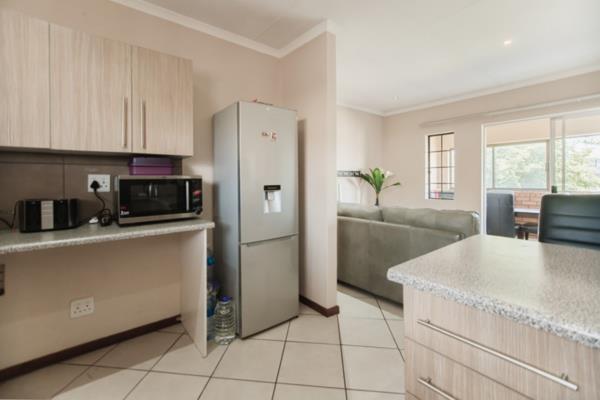 Immerse yourself in the comfort and convenience of this 3-bedroom unit in Sagewood, Midrand. Perfect for a couple or those seeking a ...