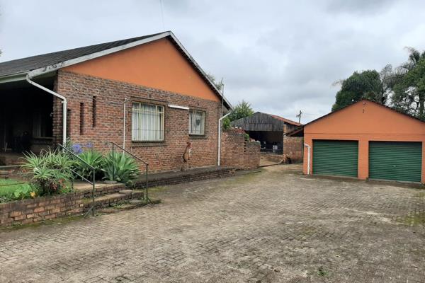 REDUCED PRICE - FIXER UPPER 

Step into a world where nature&#39;s grandeur meets homely comfort in Graskop, Mpumalanga. This ...