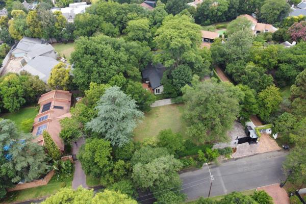 Beautiful stand, with gentle slope to build your dream family home. Located in the very sought after Craighall, in a boomed area on the ...