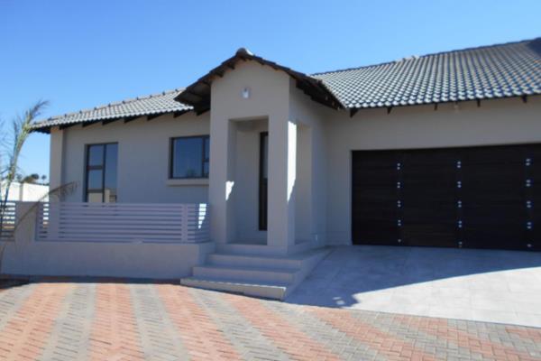 House to let in Bendor, Polokwane.

Available 1 December 2024 for occupation

Situated in a security complex opposite the Mall of the ...