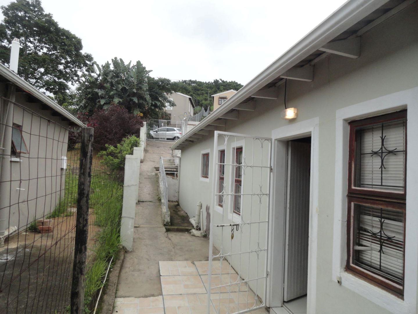 4 Bedroom House for sale in Newlands West P24113778841