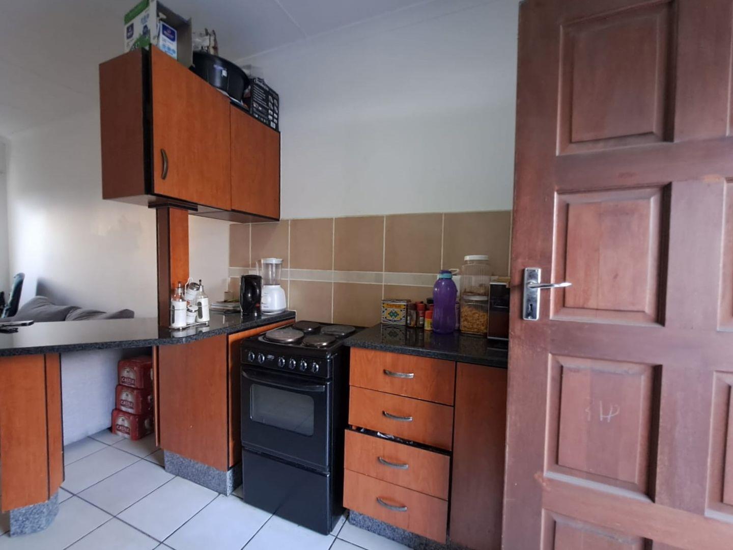 2 Bedroom Apartment / flat for sale in Veld En Vlei - P24-113782357