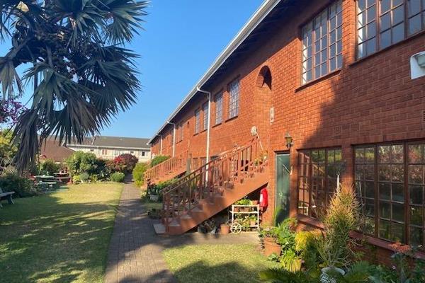 Discover your new home in Scottburgh&#39;s serene community.  This well-maintained 2 bedroom, 1 bathroom flat offers a comfortable ...