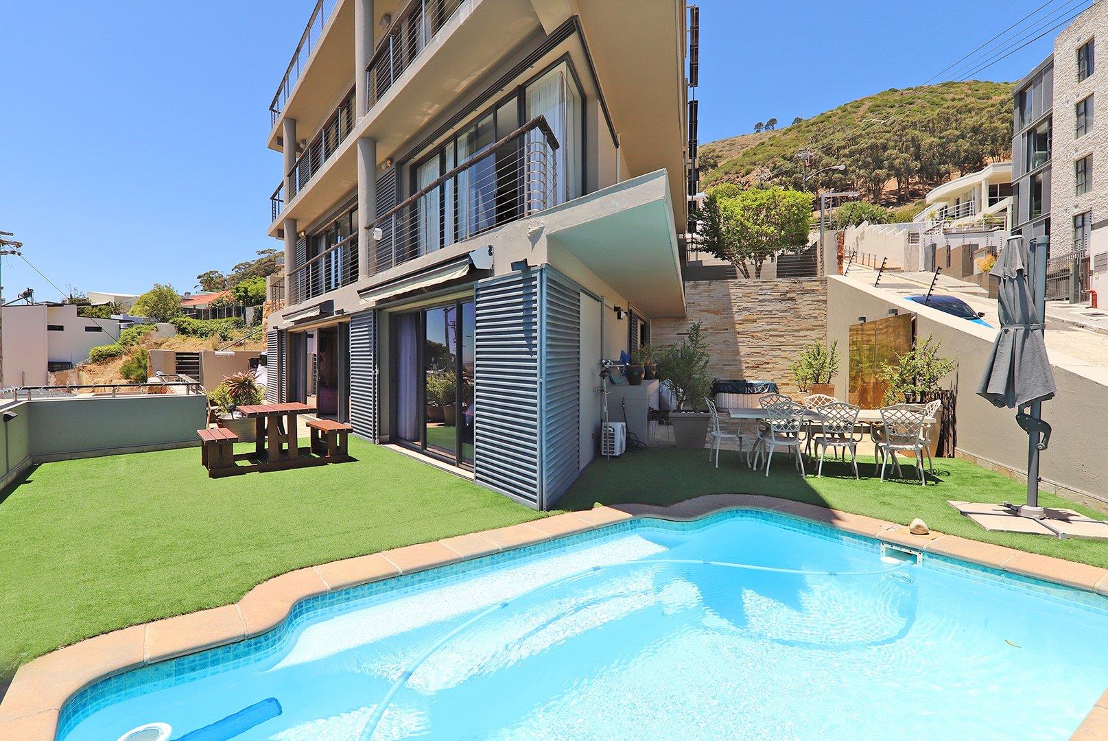 3-bedroom-apartment-flat-for-sale-in-sea-point-p24-113783182