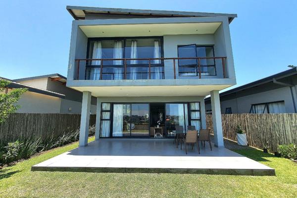 Modern, Spacious, 220sqm double storey home with amazing views.

Guest loo, seperate ...