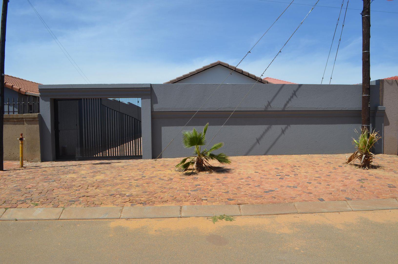 Property and houses for sale in Soweto : Soweto Property : Property24 ...