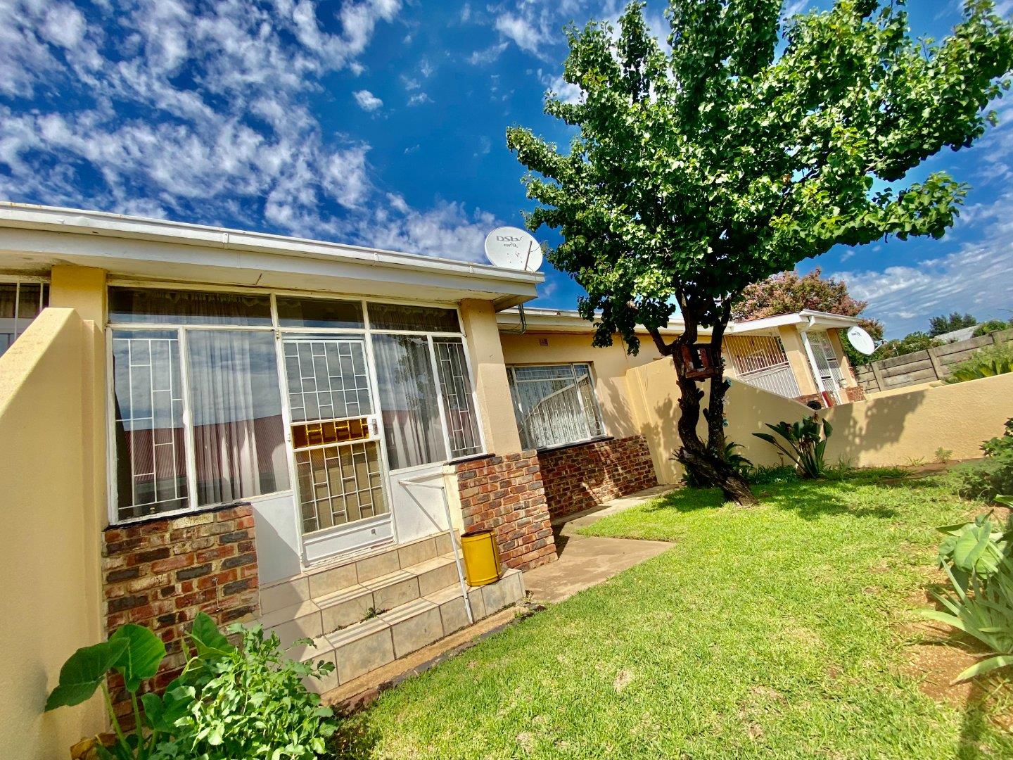 Townhouses for sale in Parys Parys Property