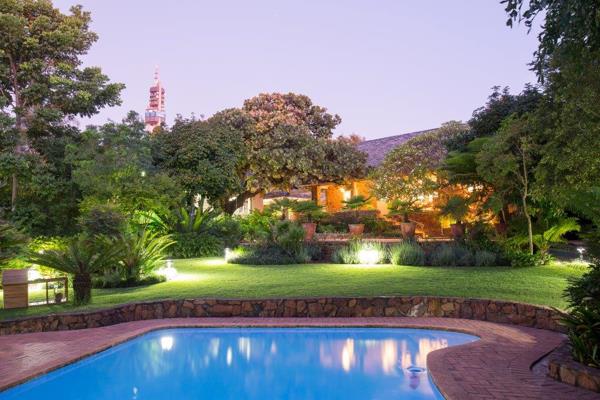 Sir Herbert Baker&#39;s Stone Lodge c.1906
(The same architect as the Union Buildings, built 4 years early)
**Very suitable as Senior ...