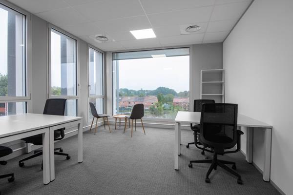 This product includes 15 sqm of a private office space plus 50 sqm of common use ...