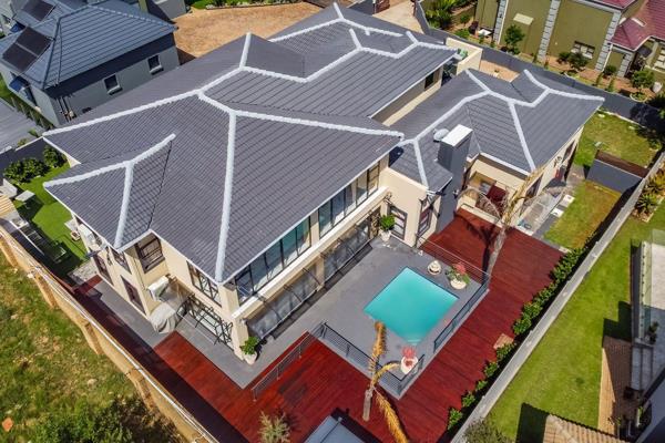 Designer home to call your own.

Located in the prestigious La Riviere Security Estate in Chancliff this home comes with top quality ...