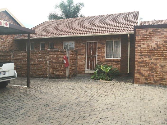 Townhouses To Rent In Centurion Centurion Property Property24 Com   323348626