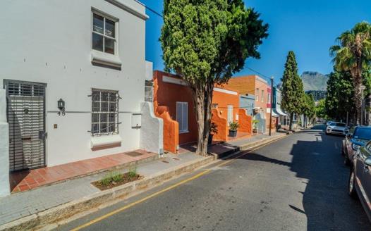 3 Bedroom House for sale in De Waterkant