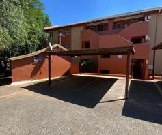 Apartment / Flat for sale in Weltevreden Park