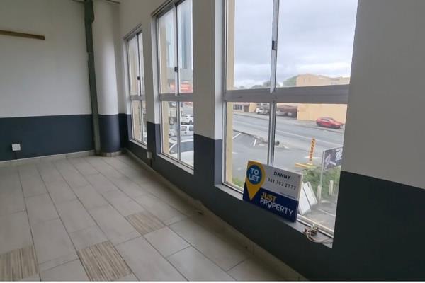 Huge commercial space to rent in Manaba beach close to all amenities with lots of parking and with entrance from the back road as well ...