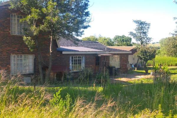 This Beautiful Plot Has Endless Potential With It&#39;s Fishing Spot (With Braai Area and Bathroom)and The Location is Perfect, it can ...