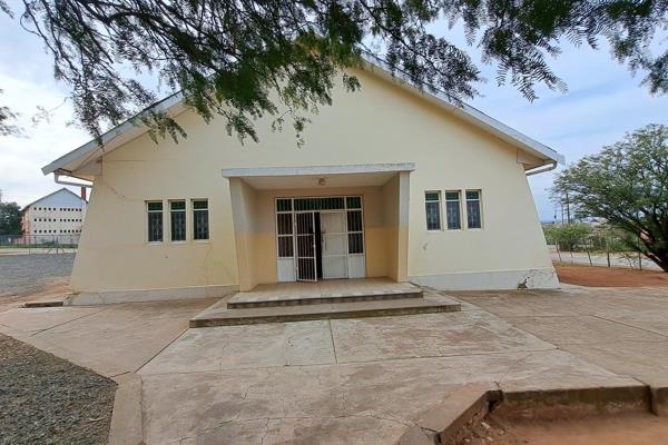 This building is situated on a corner plot with a land size of 1 893m
The building size is 354m
The building offers a staging area ...