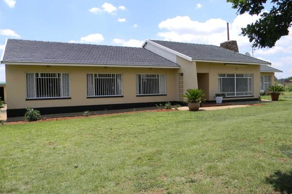 4 BEDROOM AND 2 BATHROOM HOUSE IN VALLEY SETTLEMENTS
This spacious house is for the extended family and those who are tired of the ...