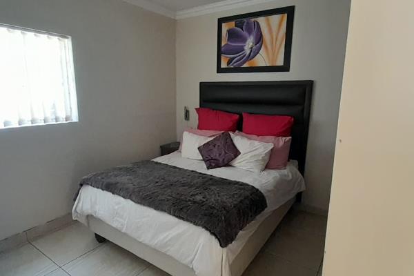 Fully furnished open plan bachelor cottage available for R4500 including water and lights for a single person. Unit shares bathroom and ...