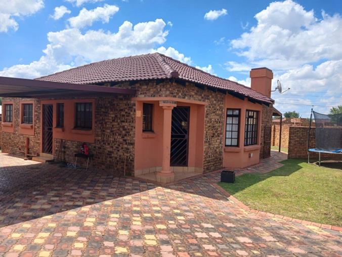 2 Bedroom House for Sale in Eastdene