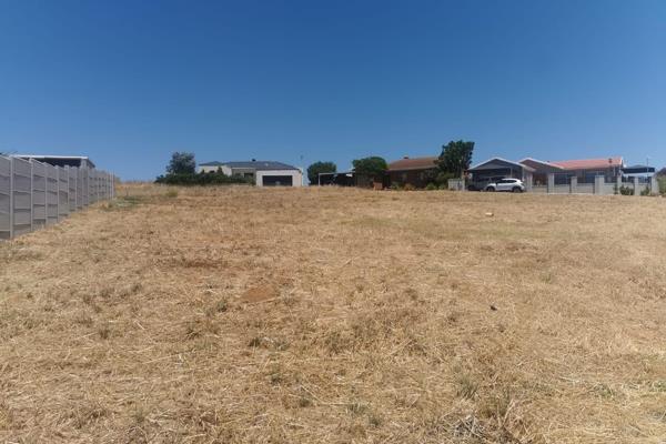 1084 m&#178; Plot located in a Country-like area but still less than 5 minutes to the local schools and Town Center . Great views all ...
