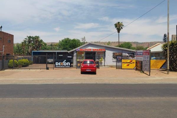 BOOYSENS | 774 SQUARE METER RETAIL SPACE FOR SALE | VAN DER HOFF ROAD | PRETORIA

This ...