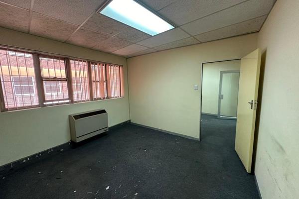 This prime 2nd floor office space is located in J.S. Centre in Alberton.  Suite 210 ...