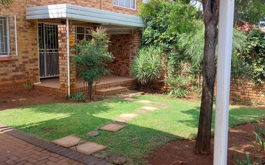 Garsfontein Property Property And Houses To Rent In Garsfontein