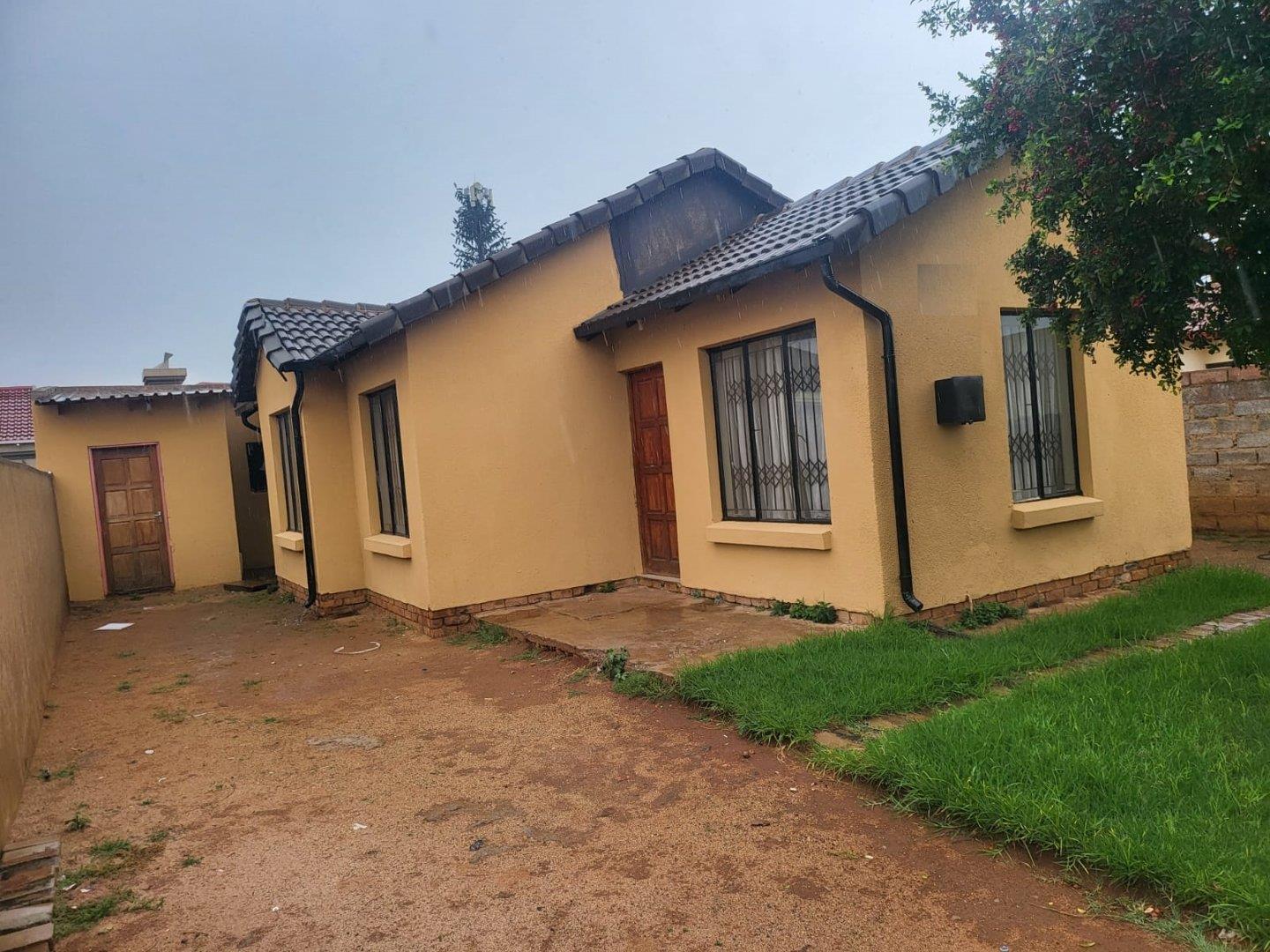 Property and houses to rent in Soweto : Soweto Property : Property24 ...