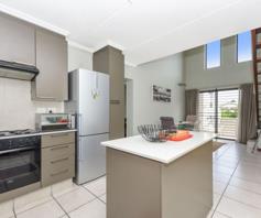 Apartment / Flat for sale in Lonehill