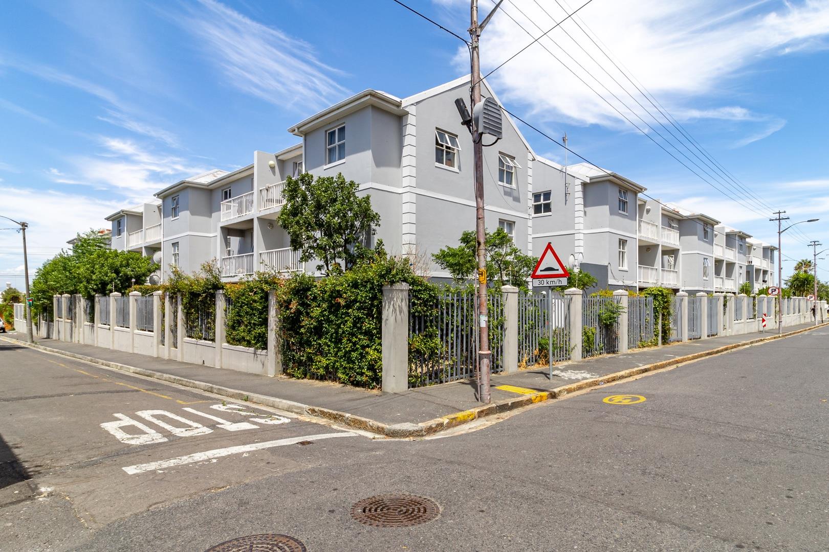 2 Bedroom Apartment / flat for sale in Mowbray Longrove Mews, 10 Long